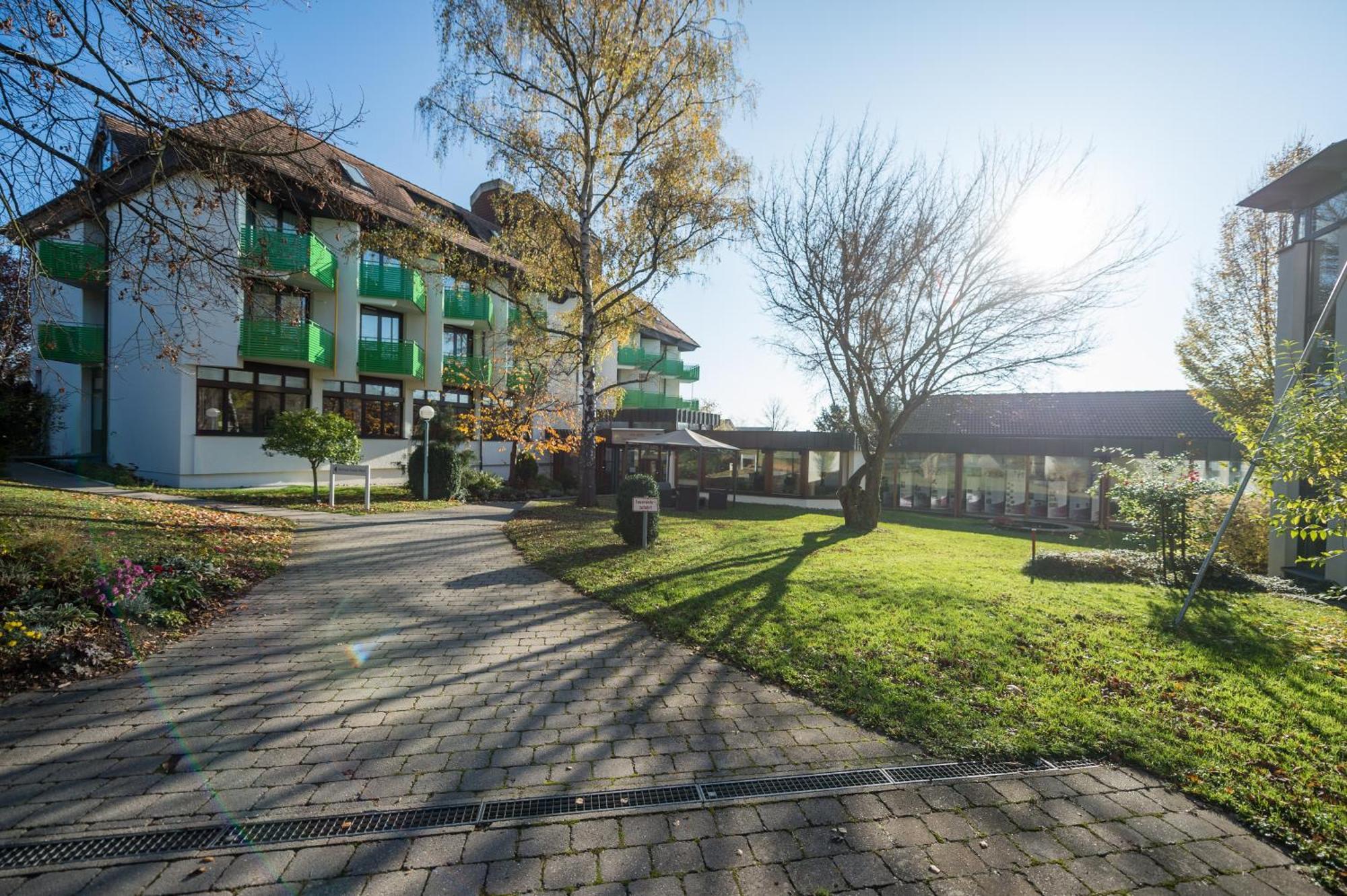Hotel Am Schlossberg Herrenberg Exteriör bild